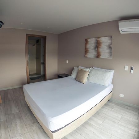 Santorini Apartamentos Amoblados เปเรย์รา ภายนอก รูปภาพ